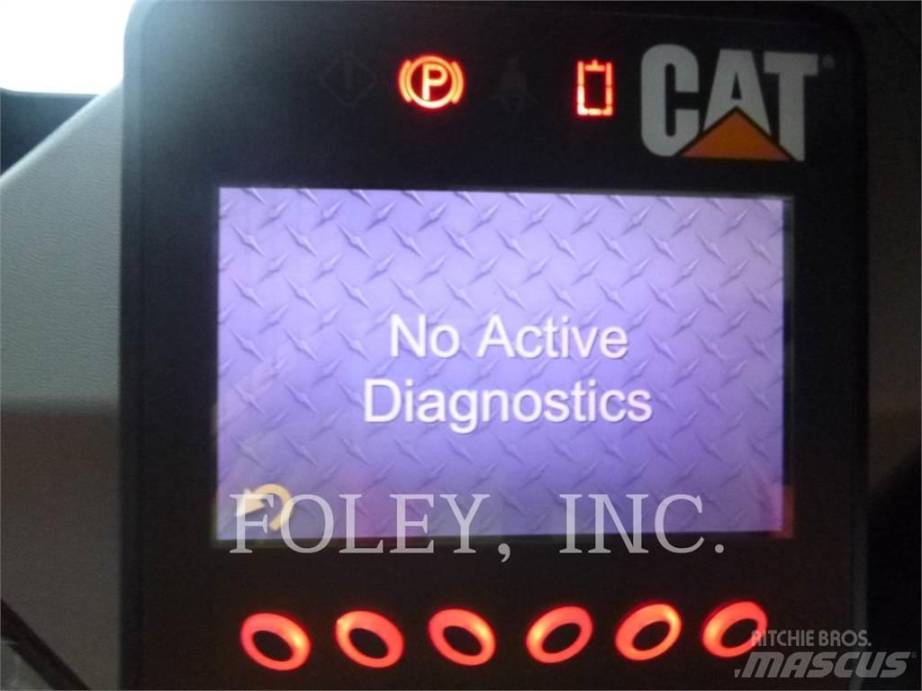 CAT 246D 滑移装载机