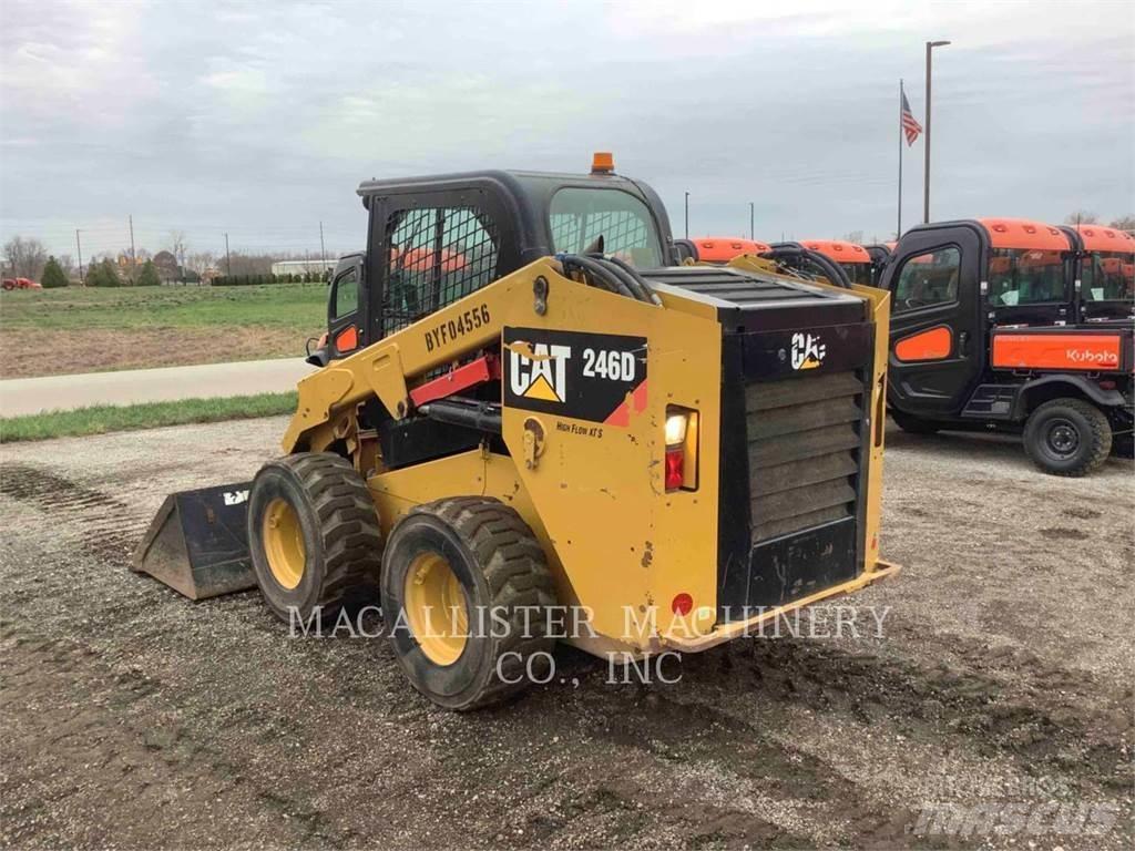 CAT 246D 滑移装载机