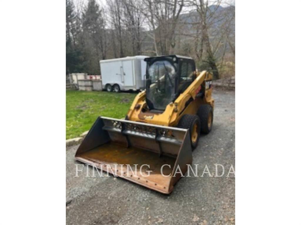 CAT 246D 滑移装载机