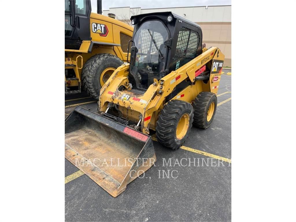 CAT 246D 滑移装载机