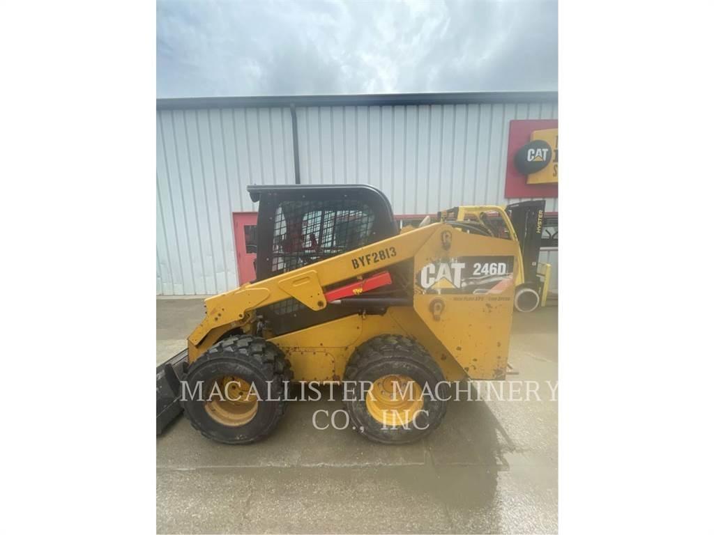 CAT 246D 滑移装载机