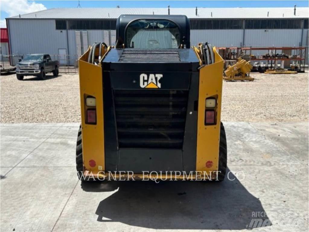 CAT 246D 滑移装载机