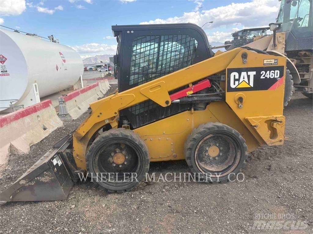 CAT 246D C3-H2 滑移装载机