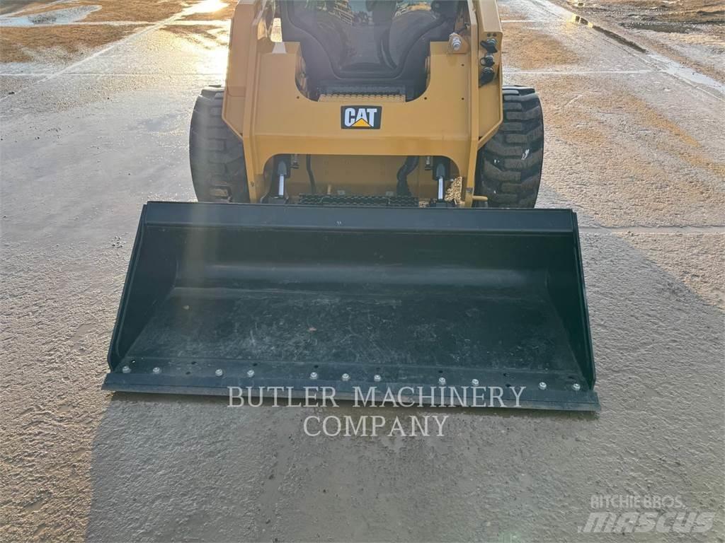 CAT 246D C3H2 滑移装载机