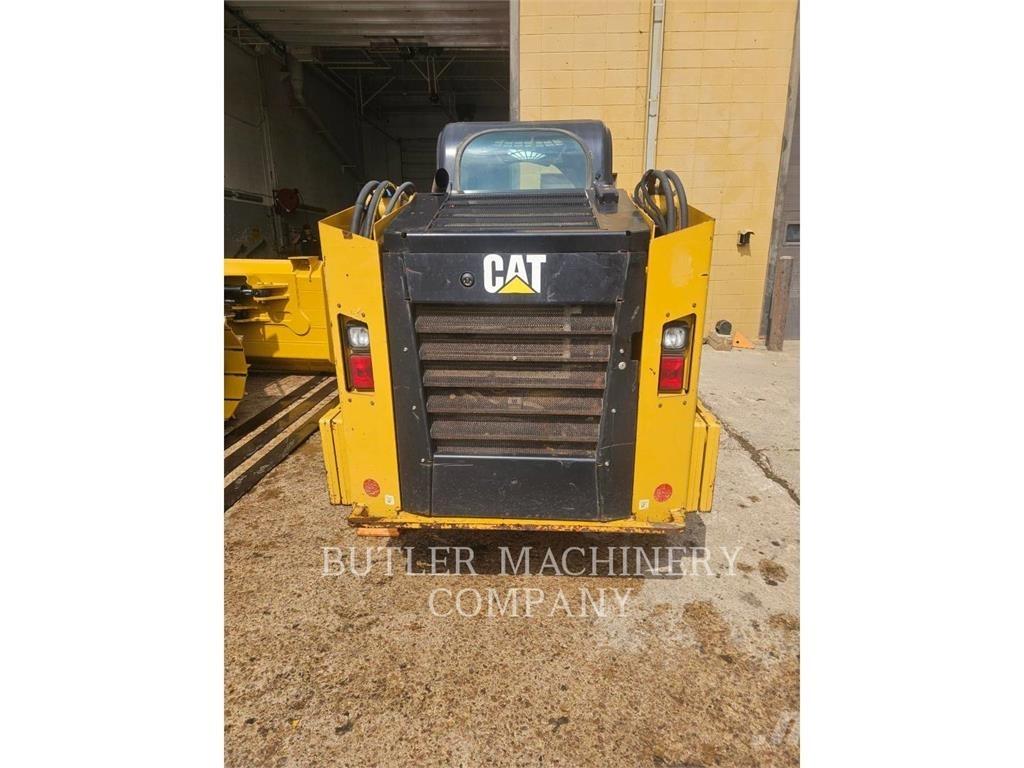 CAT 246D C3H2 滑移装载机