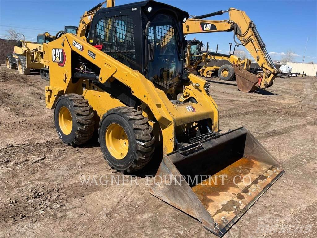 CAT 246D3 滑移装载机