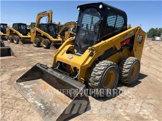 CAT 246D3 滑移装载机