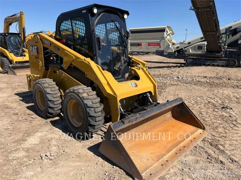 CAT 246D3 滑移装载机