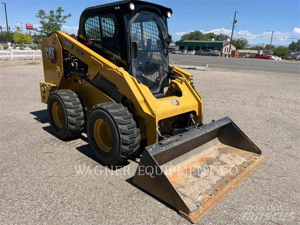 CAT 246D3 滑移装载机