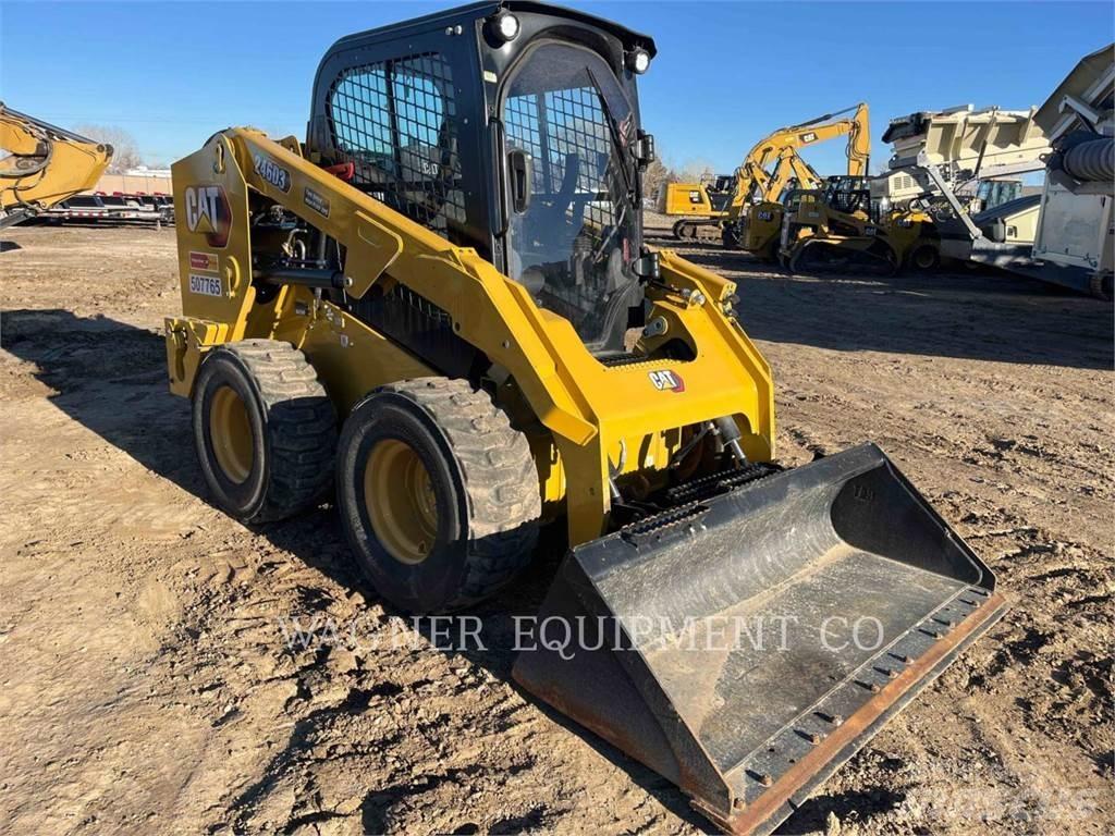 CAT 246D3 滑移装载机