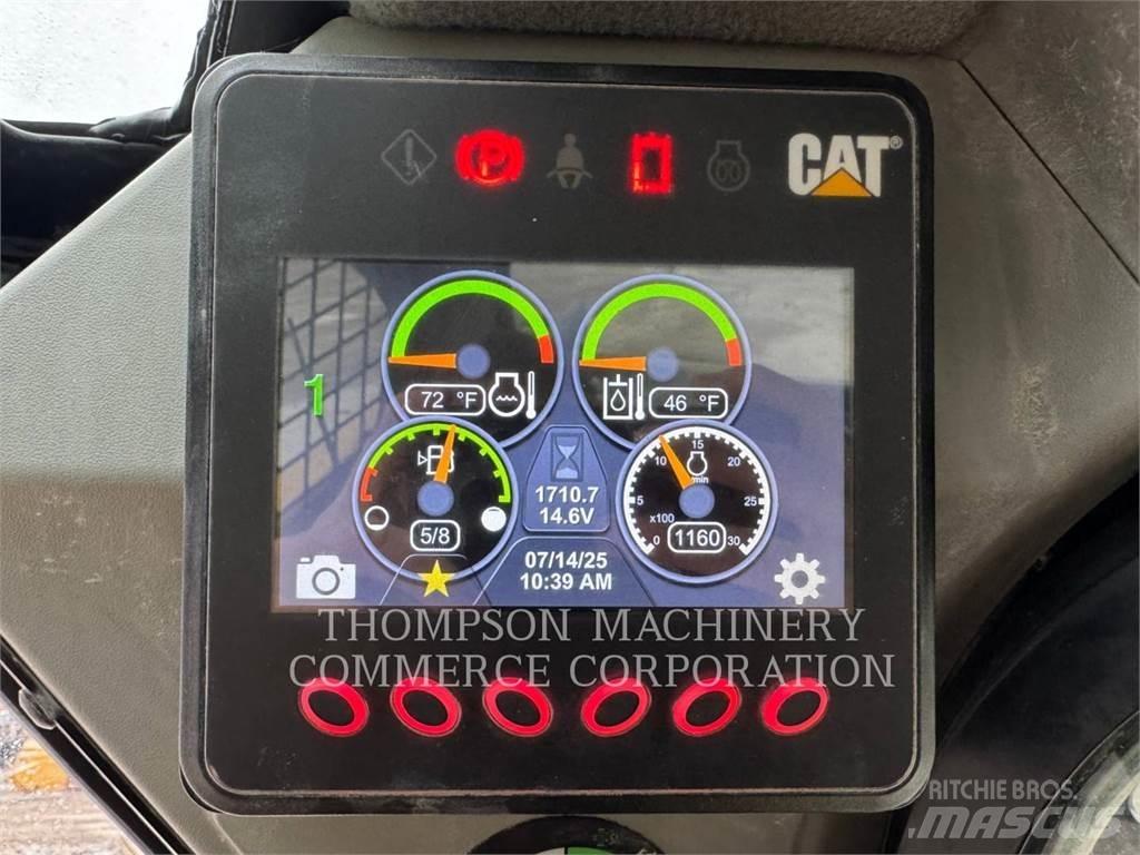 CAT 246D3 滑移装载机