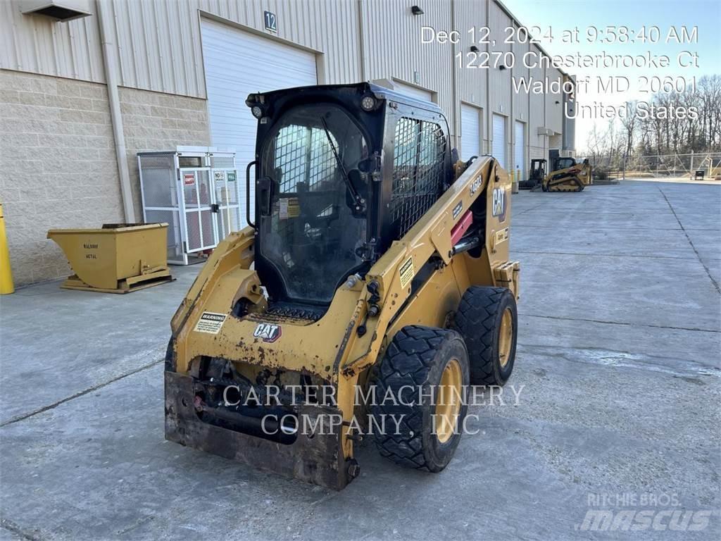 CAT 246D3 滑移装载机