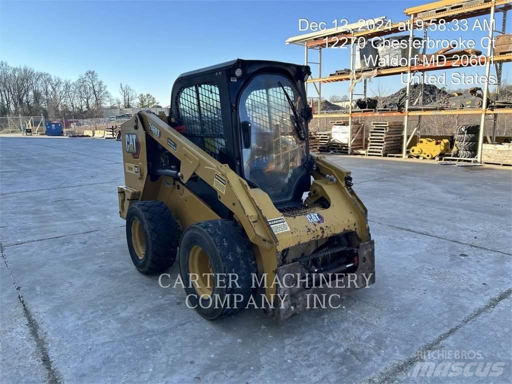 CAT 246D3 滑移装载机