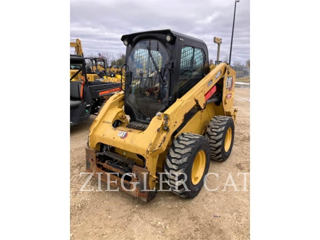CAT 246D3 滑移装载机