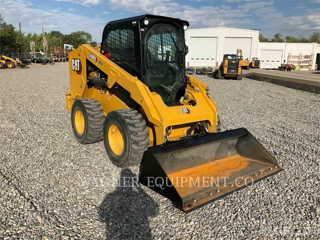 CAT 246D3 滑移装载机