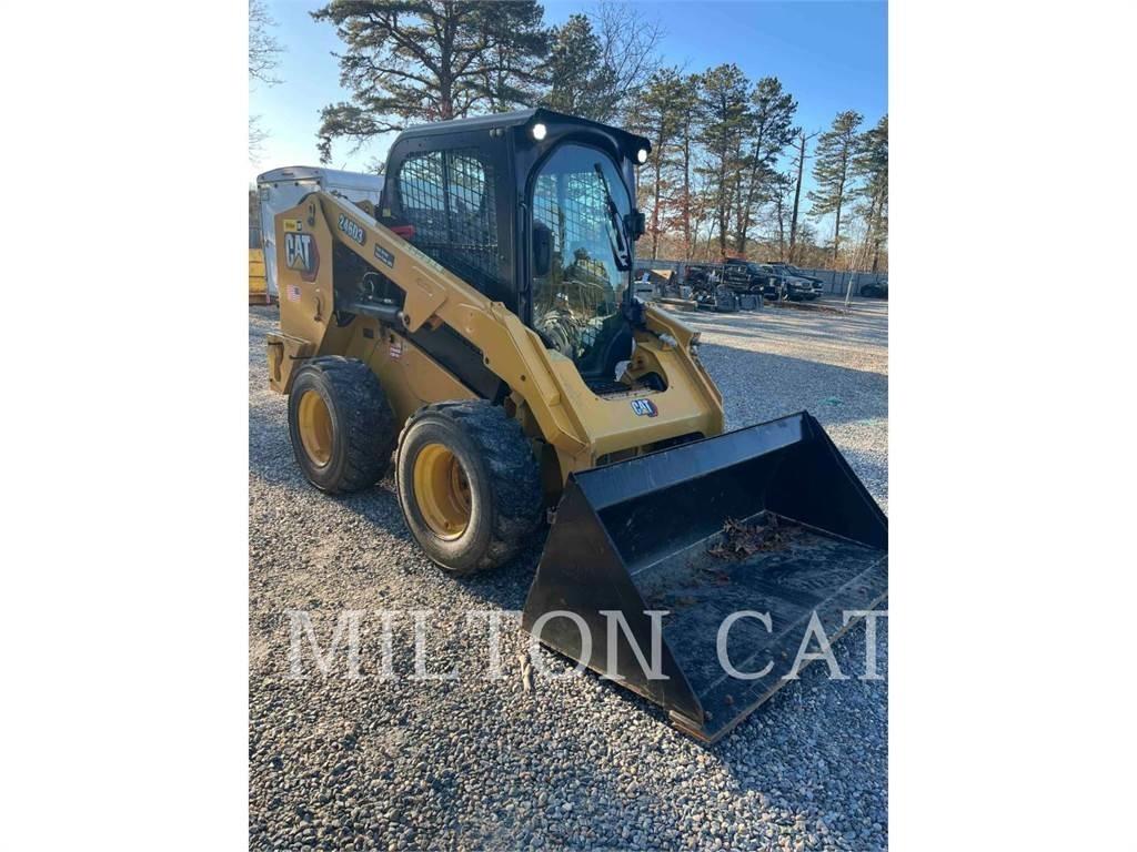 CAT 246D3 滑移装载机
