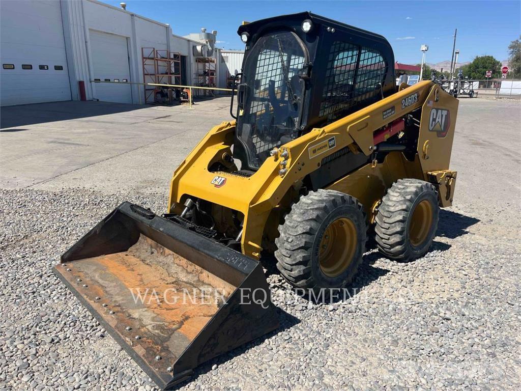 CAT 246D3 滑移装载机