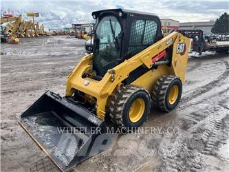 CAT 246D3 C3H2 滑移装载机