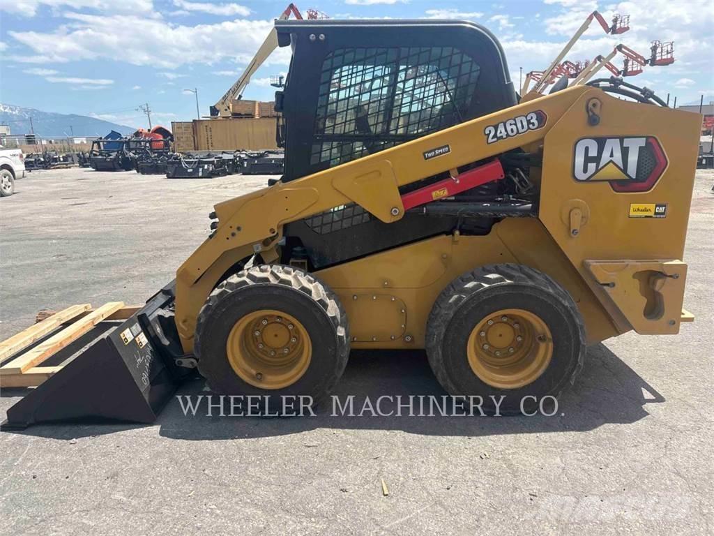 CAT 246D3 C3H2 滑移装载机