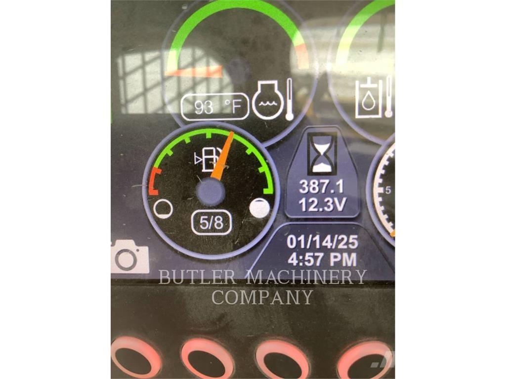 CAT 246D3 C3H2 滑移装载机