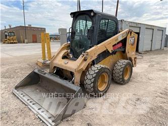 CAT 246D3 C3H2 滑移装载机