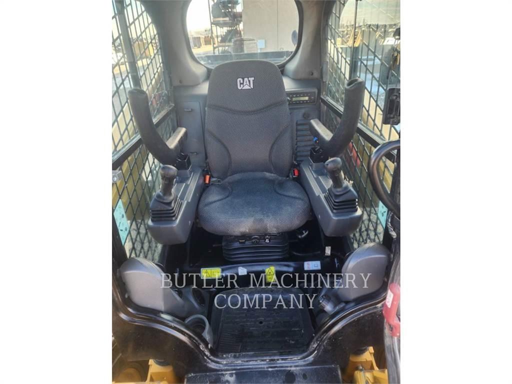 CAT 246D3 C3H3 滑移装载机