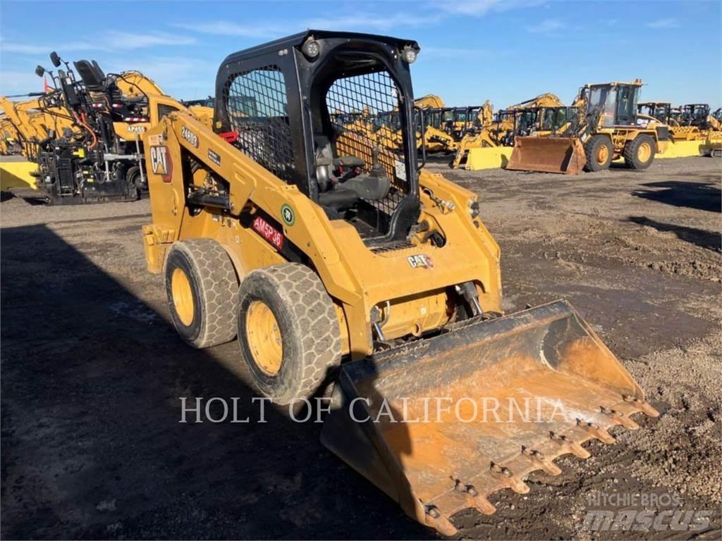 CAT 246D3 HF 滑移装载机