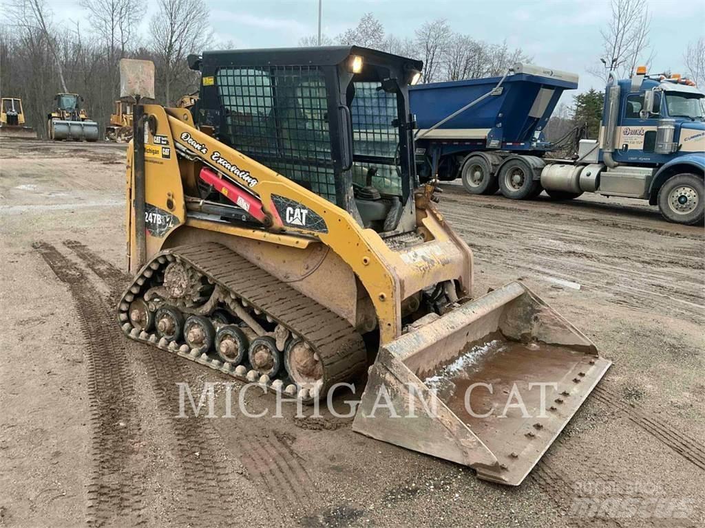 CAT 247B3 AQ 滑移装载机