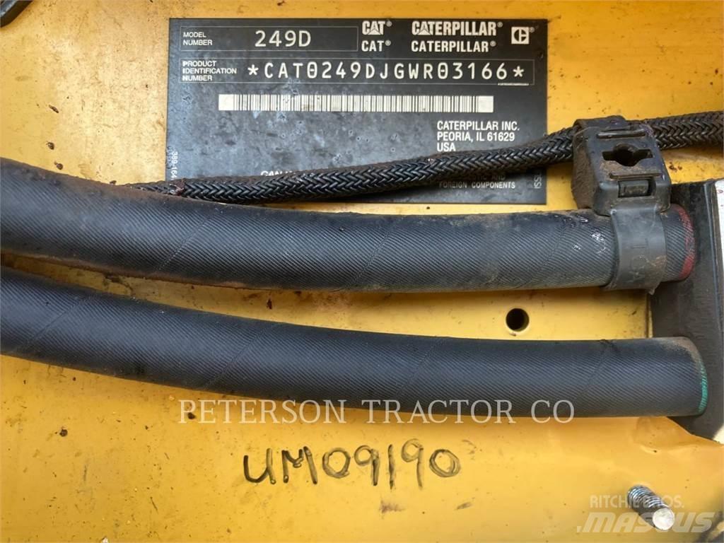 CAT 249D 轮式装载机