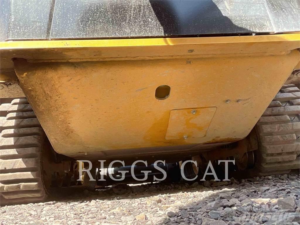 CAT 249D A 滑移装载机