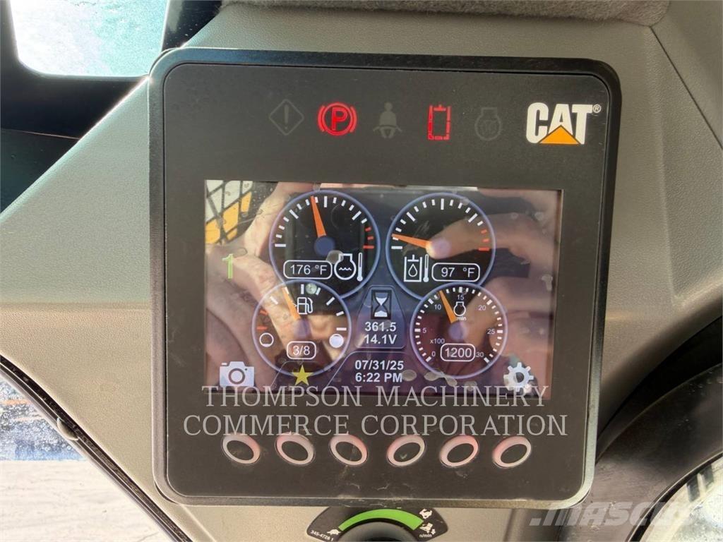 CAT 249D3 履带式装载机