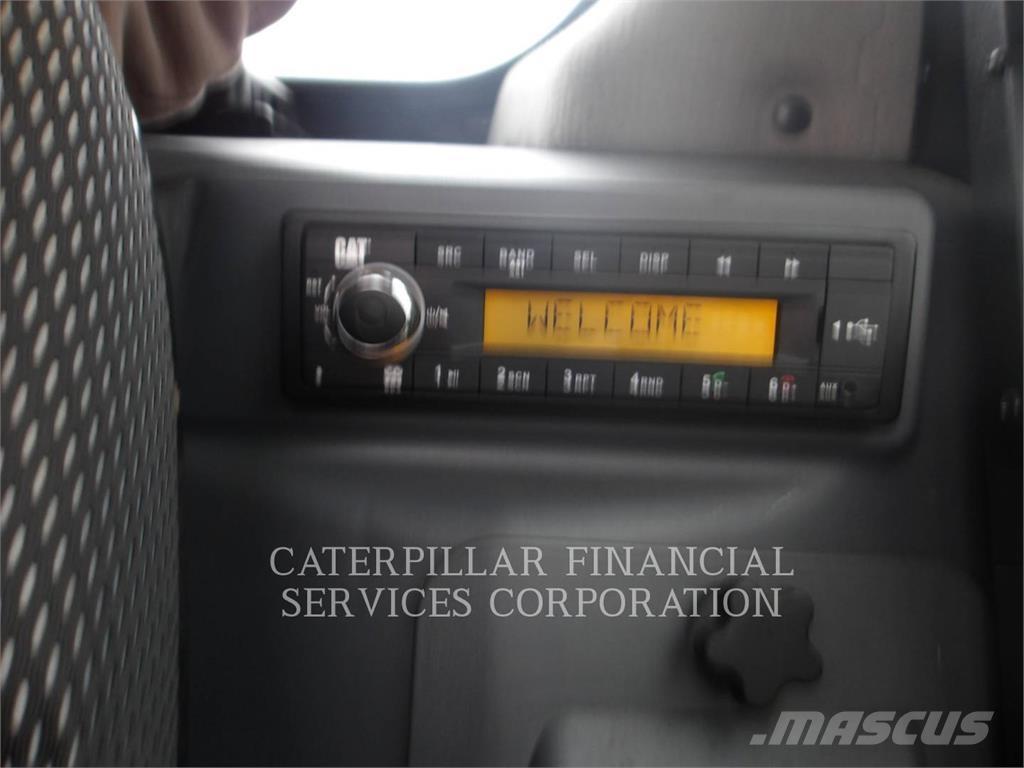 CAT 249D3 履带式装载机