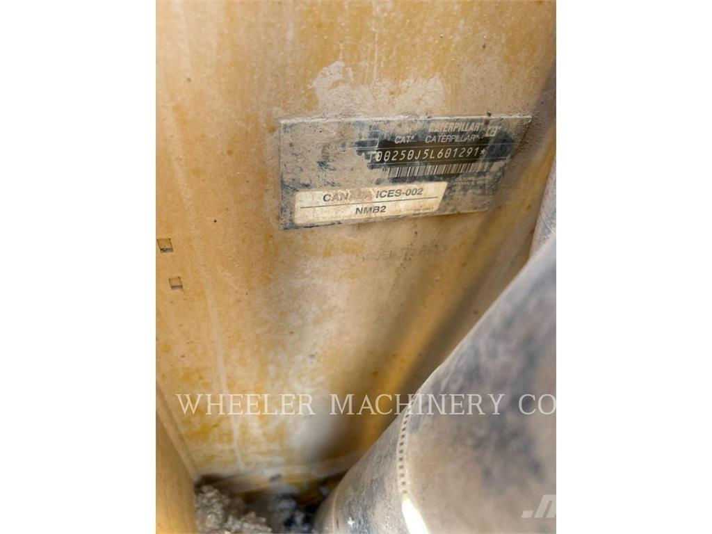 CAT 250 C3H2 滑移装载机
