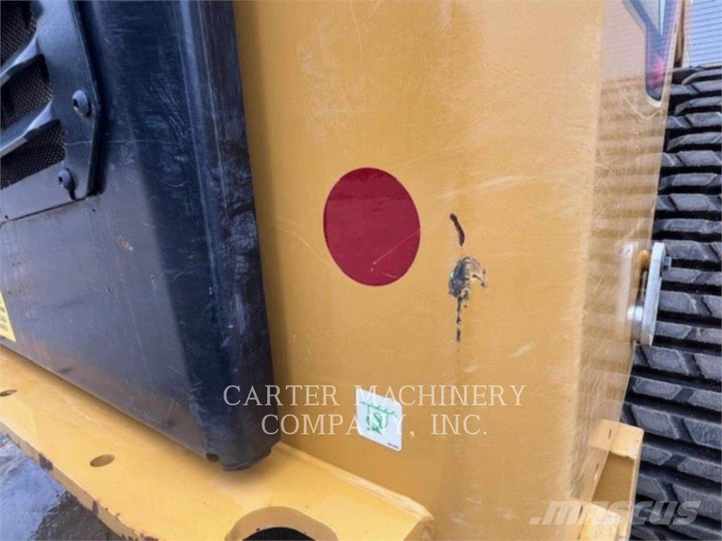 CAT 255 履带式装载机