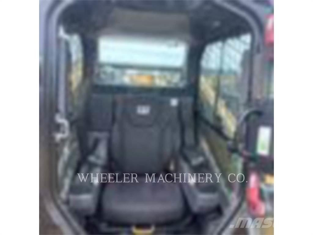 CAT 255 C3H2 履带式装载机