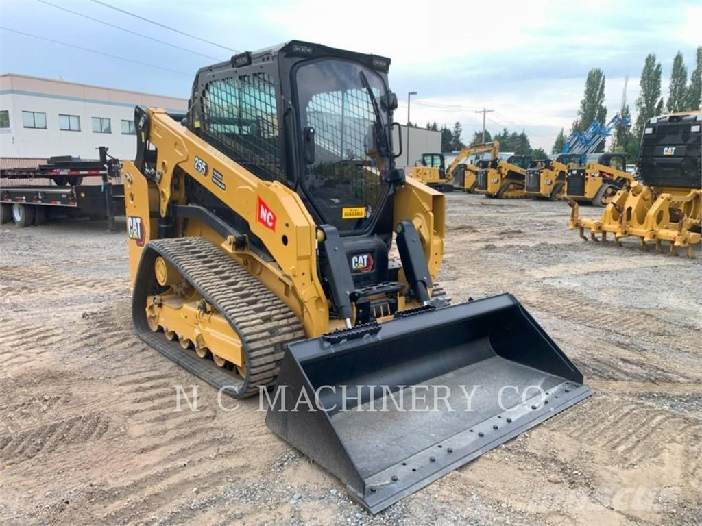 CAT 255 HP3CB 滑移装载机