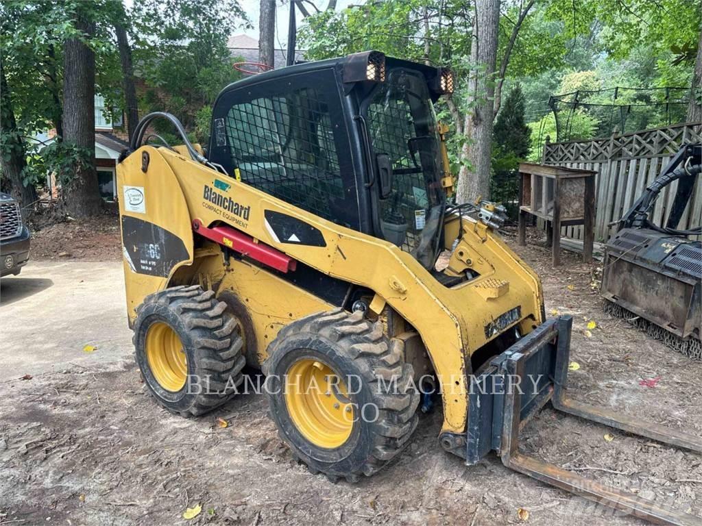CAT 256C 滑移装载机