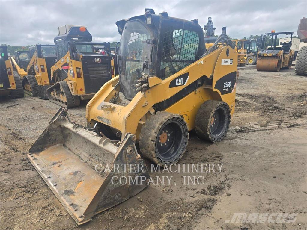CAT 256C 滑移装载机
