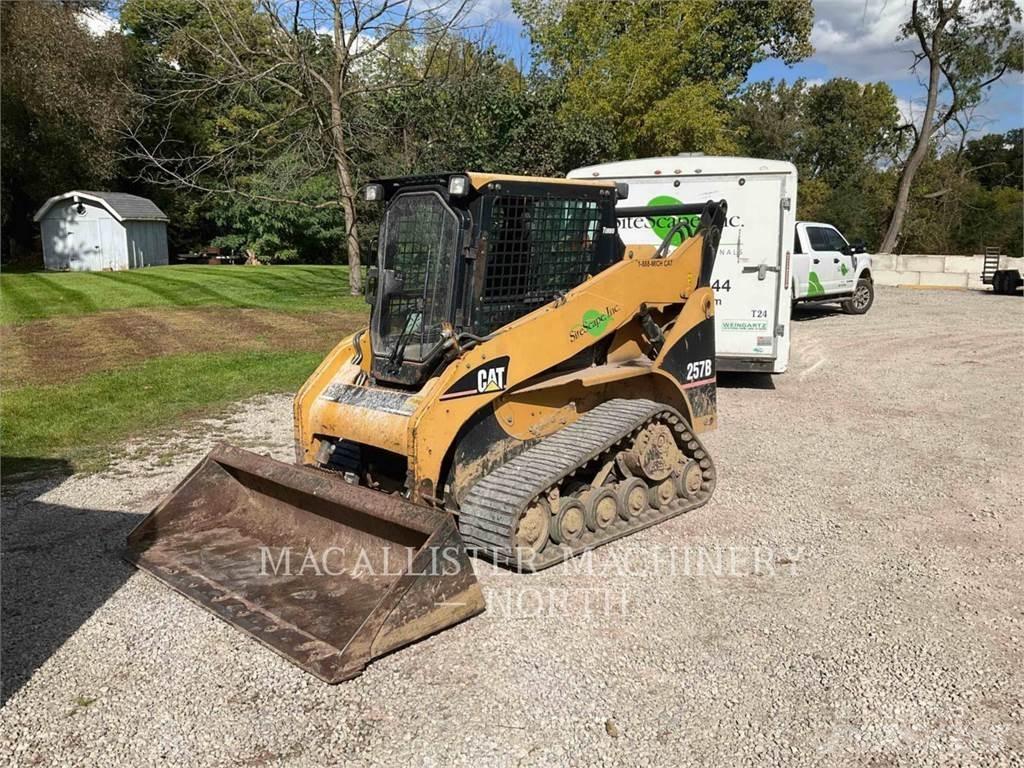 CAT 257B 滑移装载机