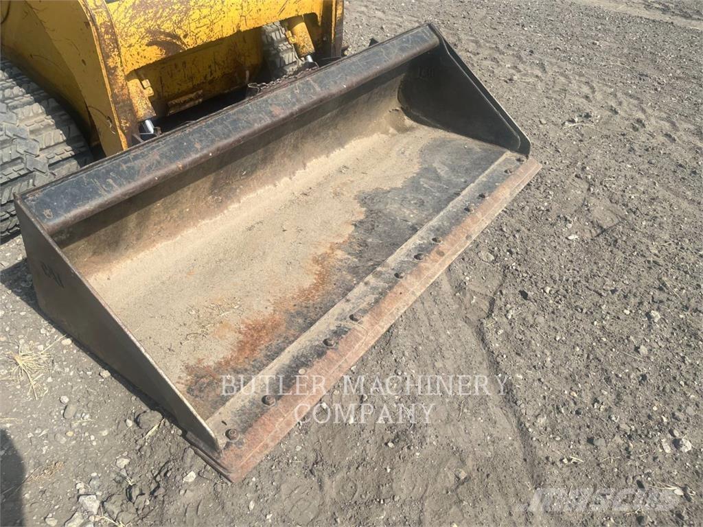CAT 257B 履带式装载机