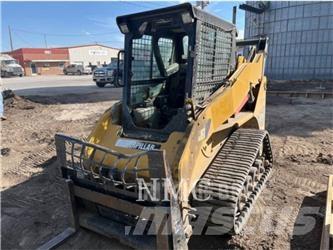 CAT 257B3 滑移装载机