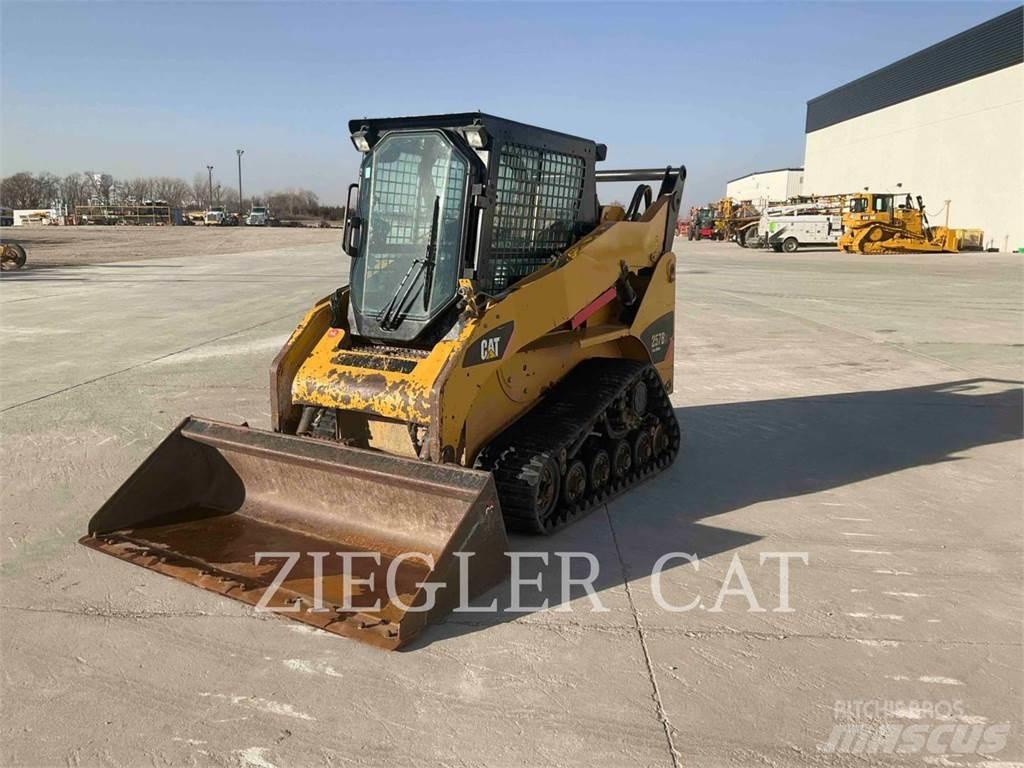 CAT 257B3 履带式装载机