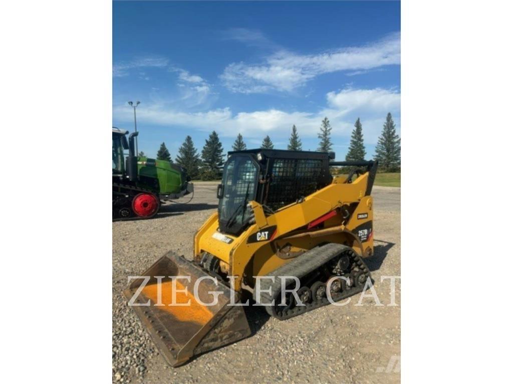 CAT 257B3 履带式装载机