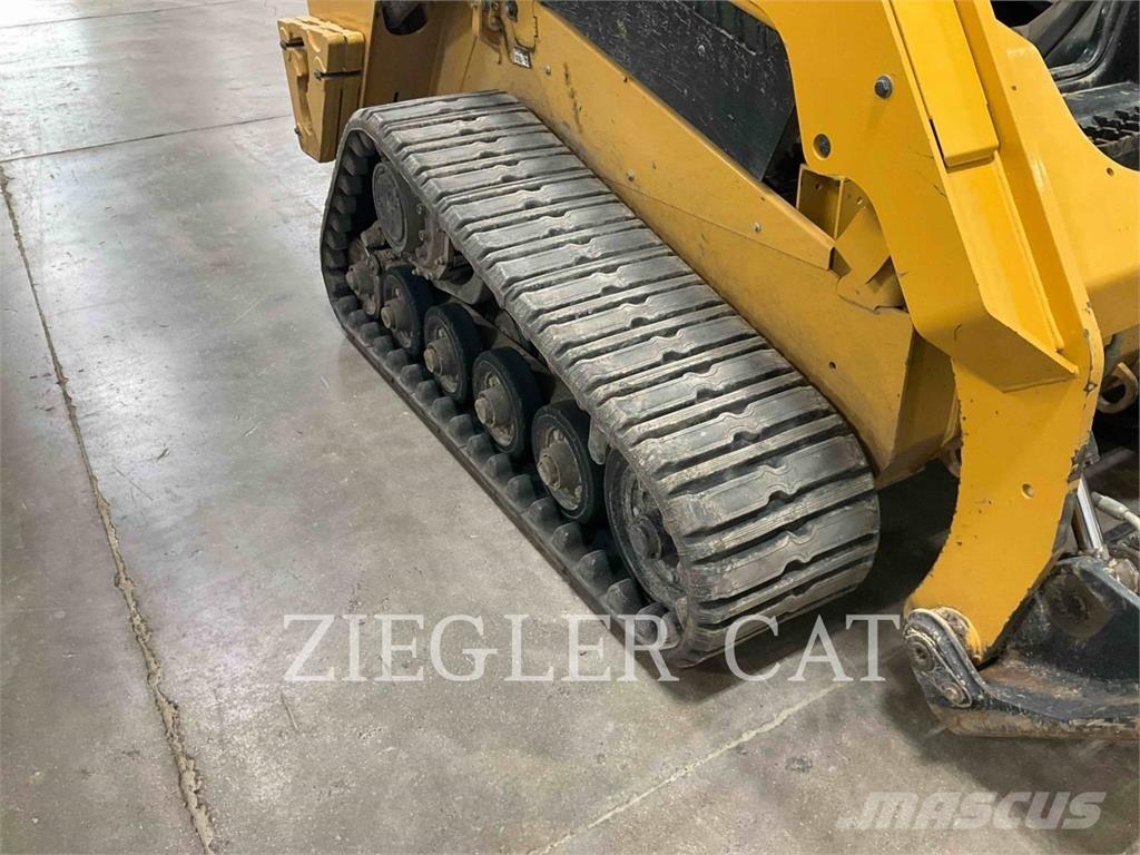 CAT 257D3 履带式装载机