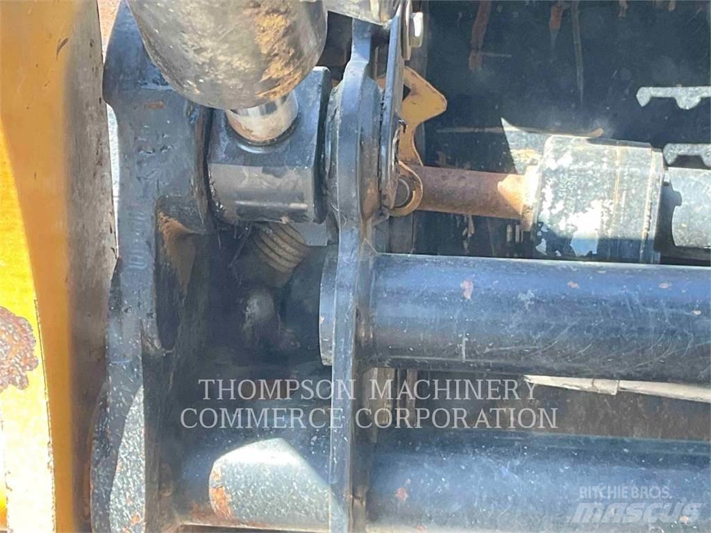 CAT 259D 履带式装载机