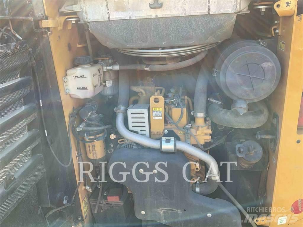 CAT 259D 滑移装载机