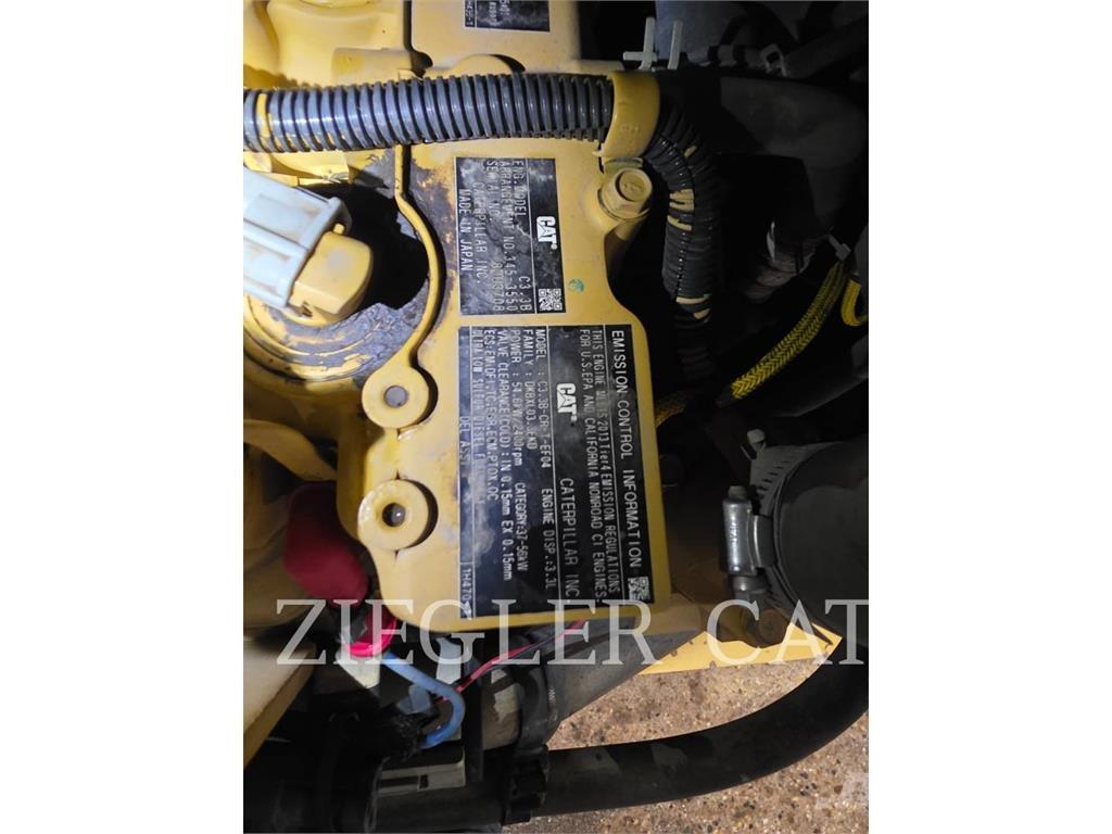 CAT 259D 履带式装载机