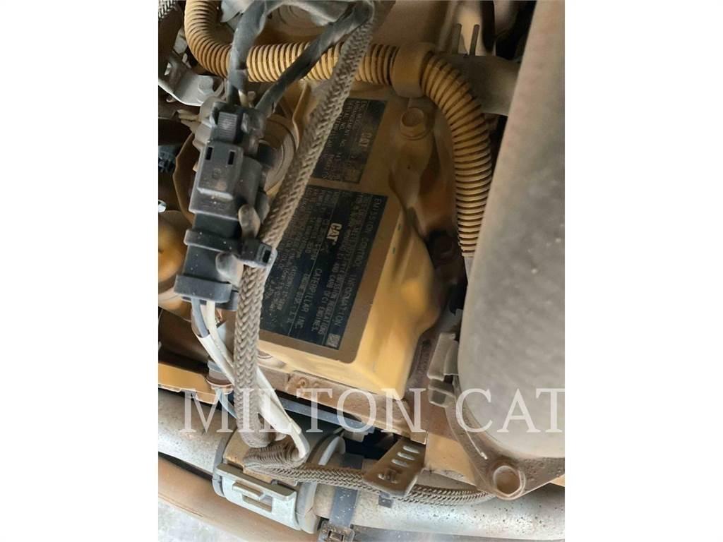 CAT 259D 3 滑移装载机