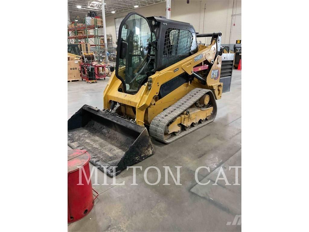 CAT 259D 3 滑移装载机