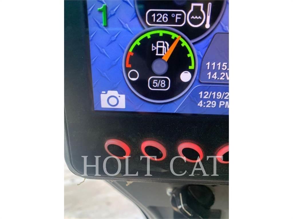CAT 259D CAB 滑移装载机